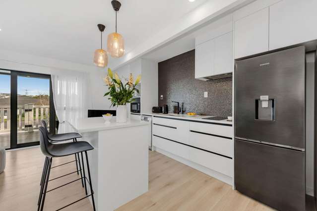Versatile Family Living in a Prime Location
