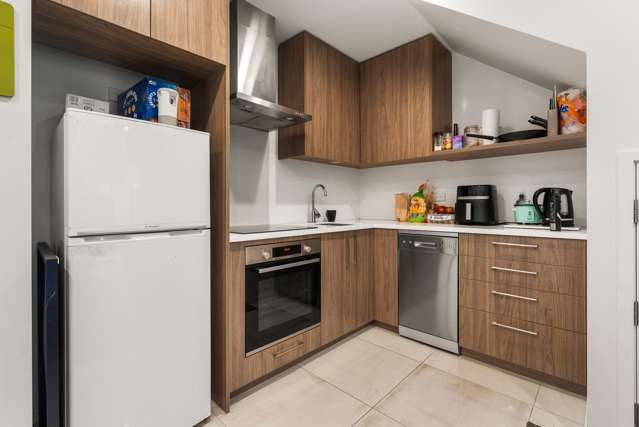 5/305 Madras Street City Centre_1