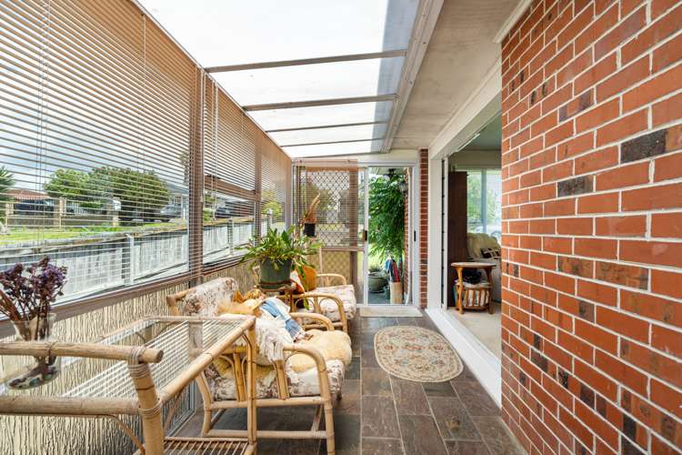 1/2 Willcott Street Mount Albert_13