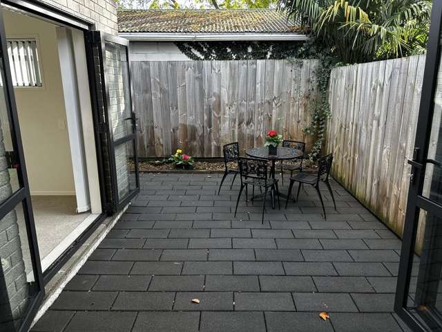 1A Thomas Place Leamington_1
