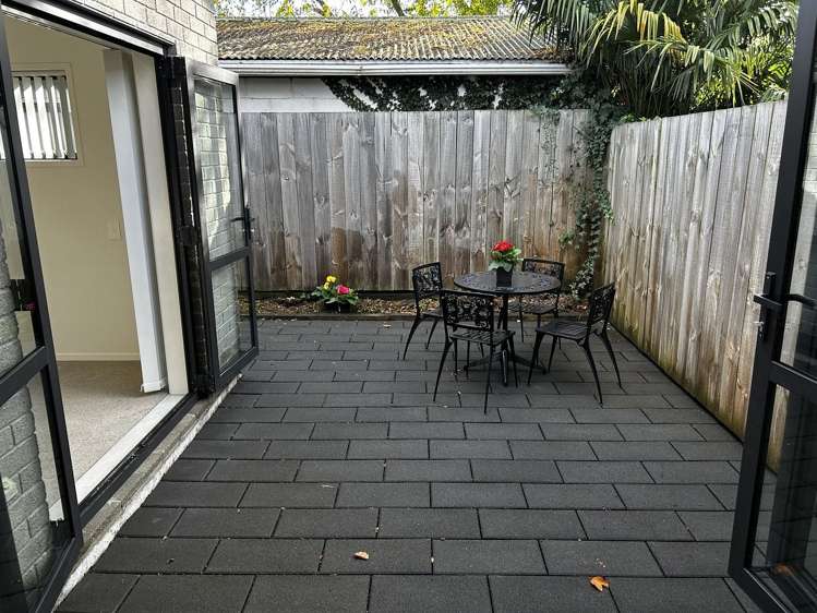 1A Thomas Place Leamington_1
