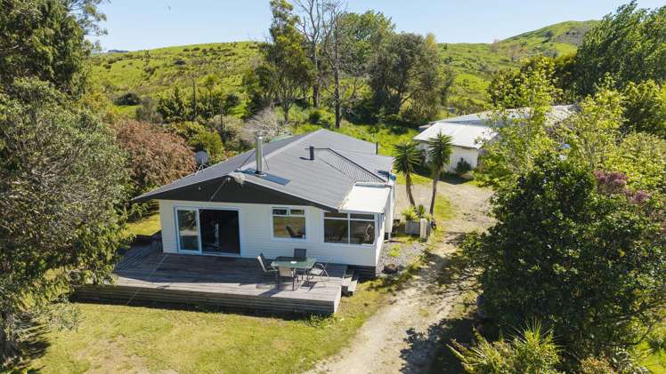 150 Waiomoko Road Whangara_28