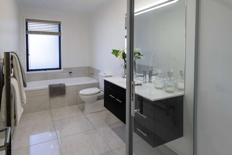 34 Weatherly Drive Beachlands_16