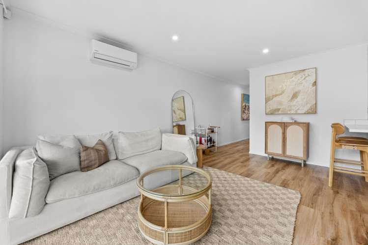 2/73 Hobsonville Point Road Hobsonville_1