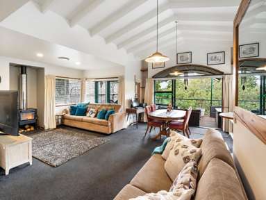 93 Upland Road_1