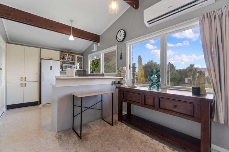 5 Joanna Place Deanwell_12