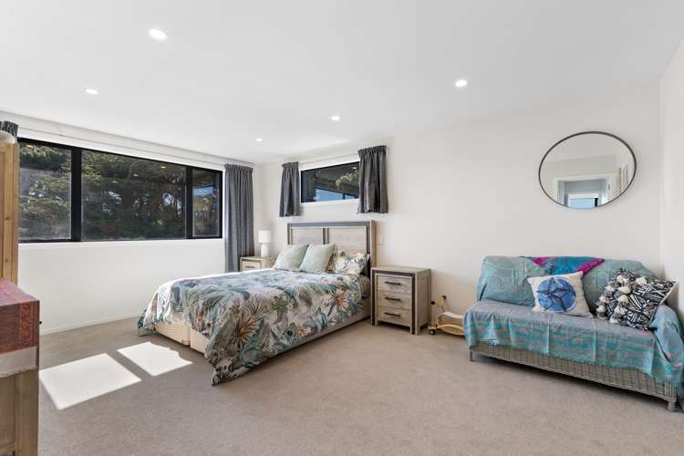 77 Tihaka Beach Road Riverton & Surrounds_14