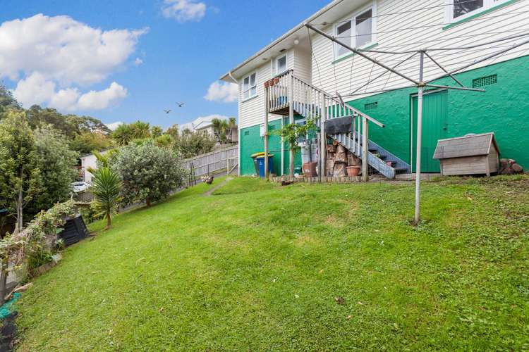 28 Roland Hill Glen Eden_15