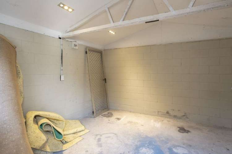 1 Hersham Place Bromley_17