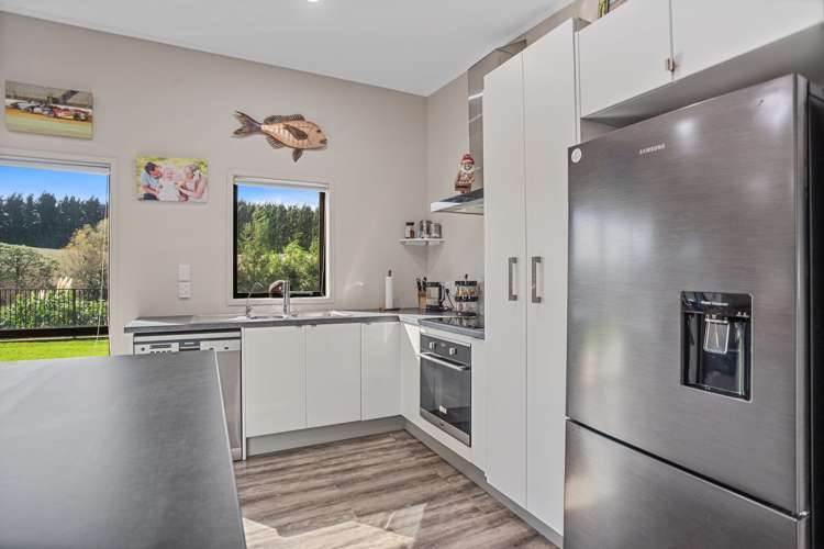 72 Lund Road Aongatete_4