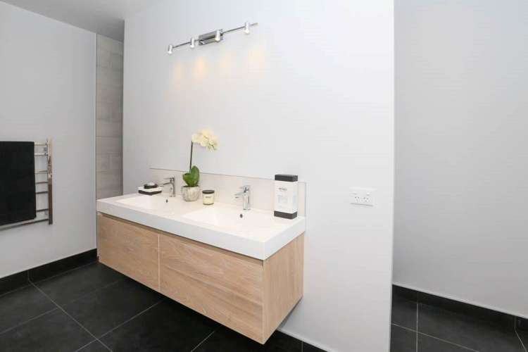 10 Meadowpark Way Matangi_16