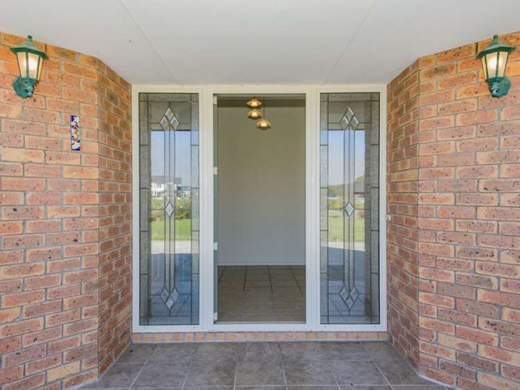 3 Swindon Lane Amberley_17