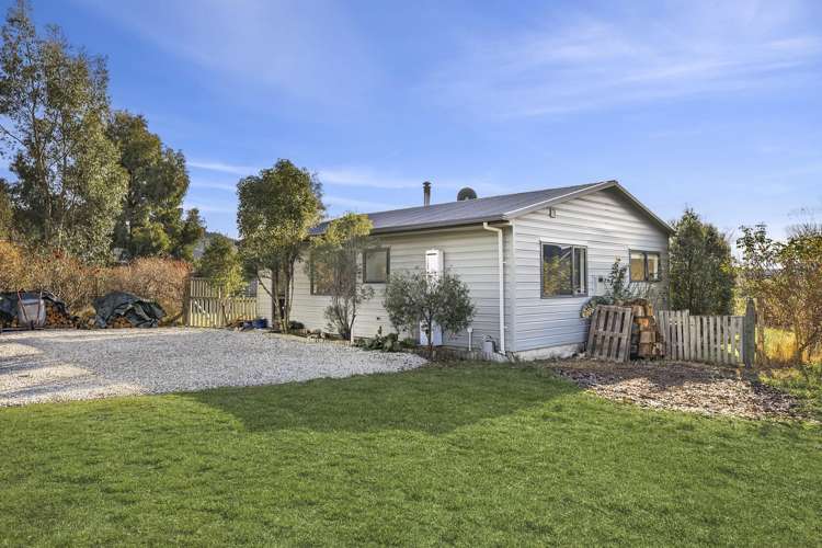 145 Main Road Luggate_13