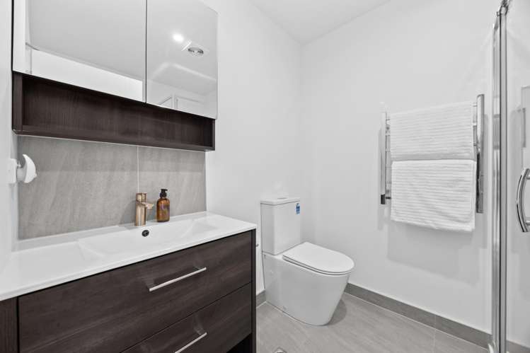 7 Puhua Lane Mount Roskill_16