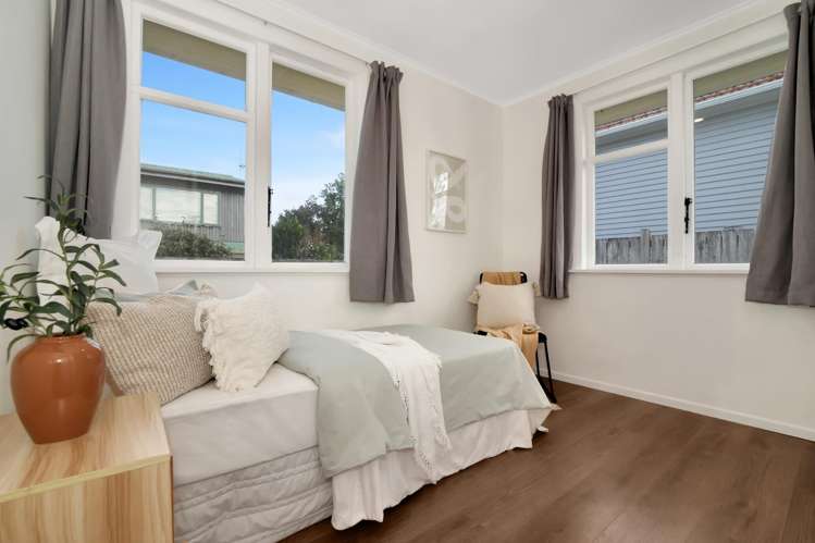33A Baycroft Avenue Parkvale_15