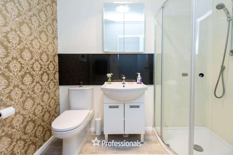 2/16 Riverbank Street Ebdentown_10