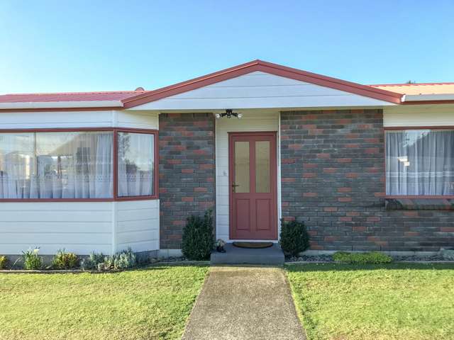 122unit Kenny Street Waihi_2