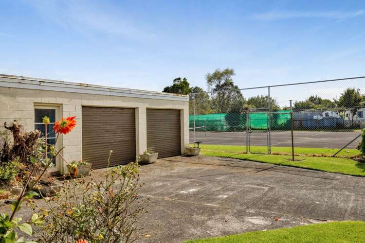 16 Old South Road Okato_29