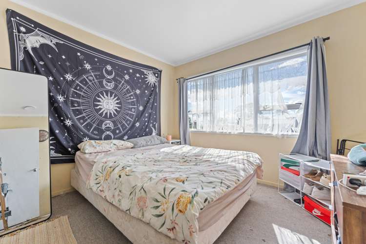 15 Dillon Crescent Clover Park_10