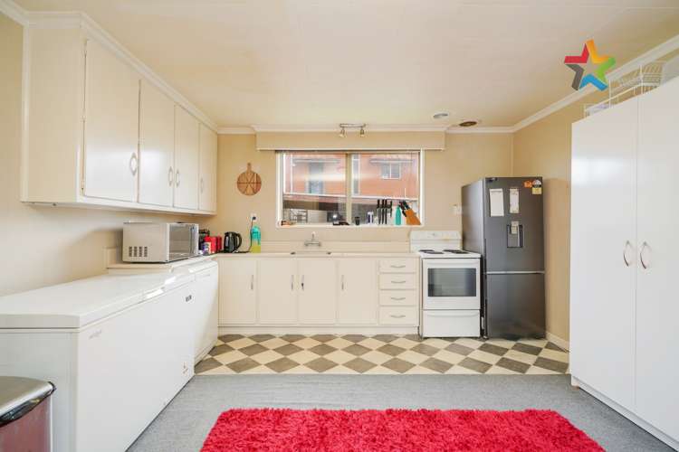 71 Lowe Street Avenal_1