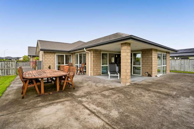 79 Links Drive Waiwhakaiho_38