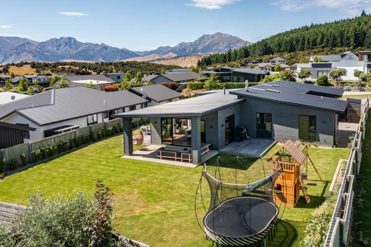 9 Centre Crescent Wanaka_21