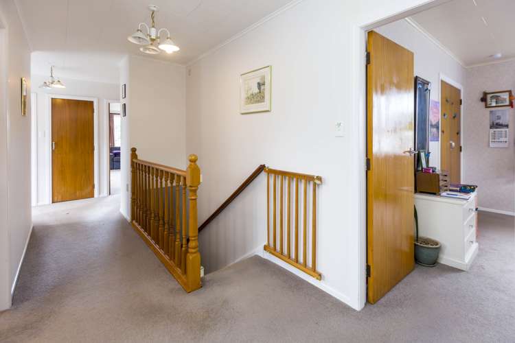 27 Sunnyview Drive Brown Owl_12