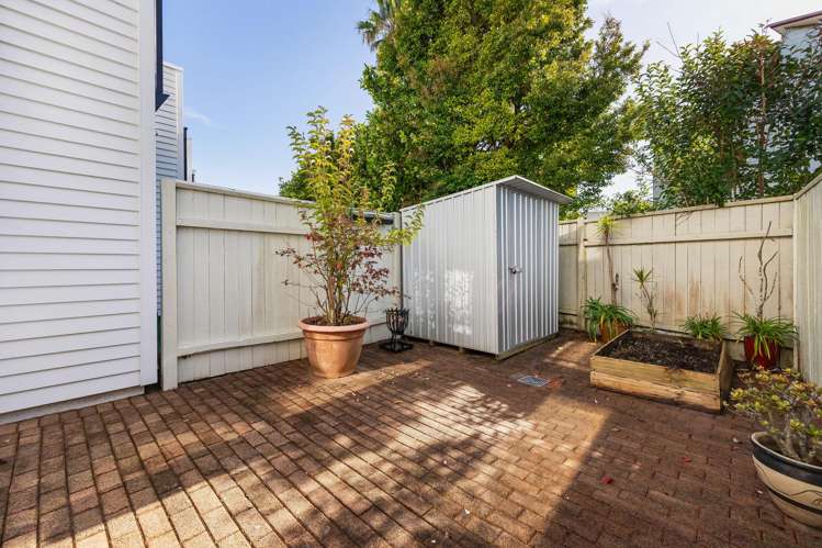 50/17 Lyon Avenue St Lukes_3