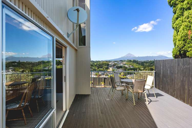 18b Montana Place Merrilands_14