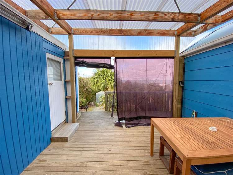 38 Esplanade Kaka Point_1