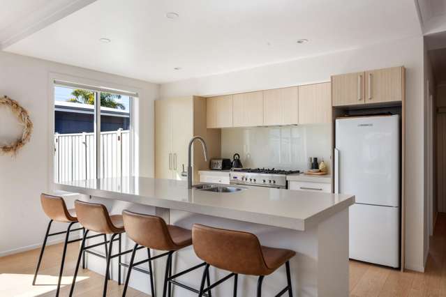 3 Sterling Park Lytton West_4