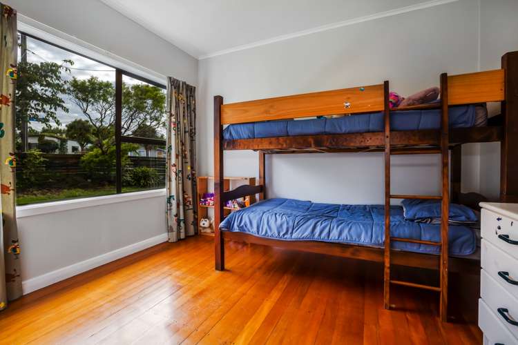 1 Bay Drive Titahi Bay_7