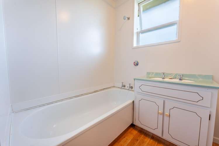 27 Benmore Street Glenwood_14