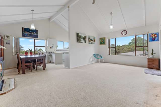 1/33 Sapphire Place Bayview_1