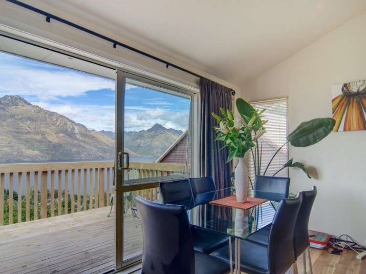 2b Bird Place Fernhill/Sunshine Bay_8