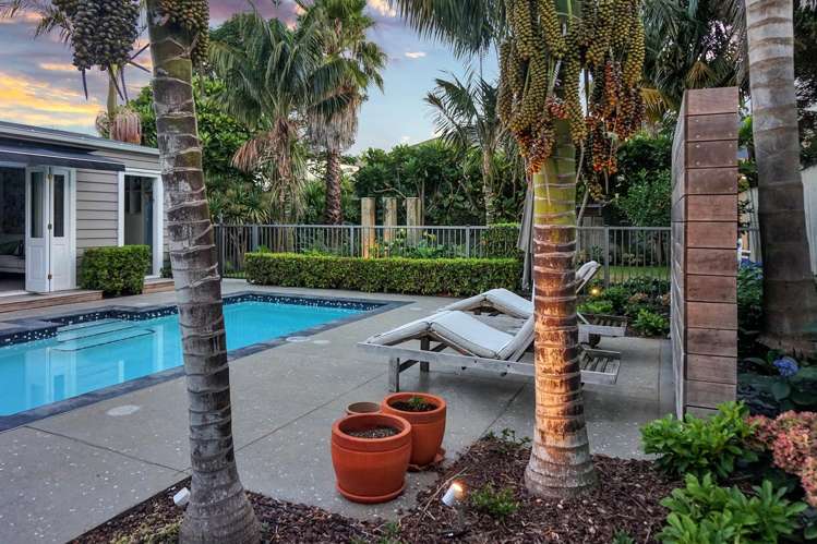 4 Fairholme Avenue Epsom_17