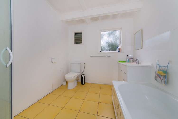 149 Edmonton Road Te Atatu South_10