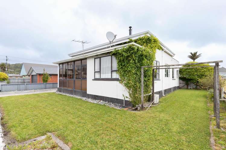 14 Marlborough Street Greymouth_23