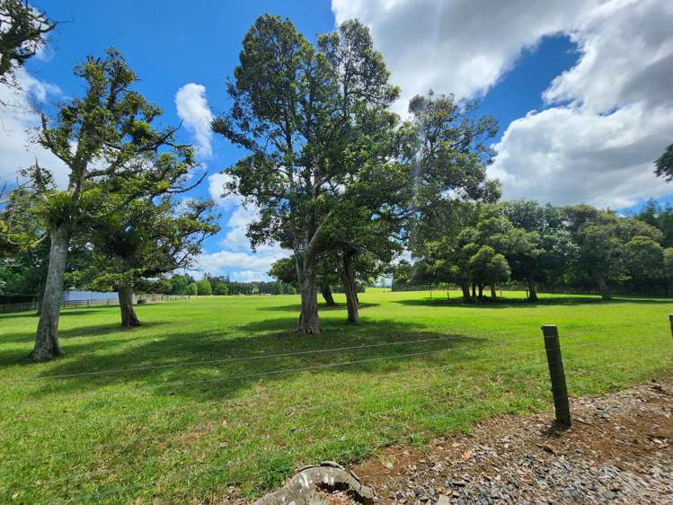 14 Te Kowhai Drive Maungatapere_21