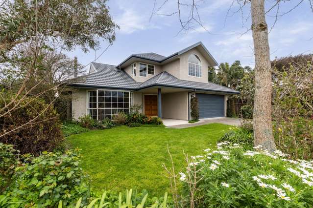 Executive Living - Prime Location