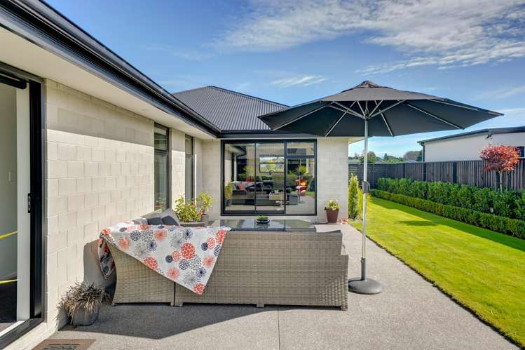 32 Shrimpton Avenue Woodend_19