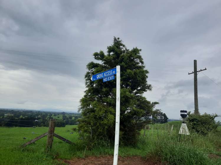 35 Grove Access Road Karamu_11