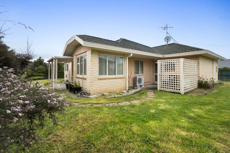 8 Shakespeare Way Kelvin Grove_18