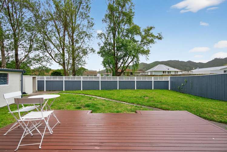 27 Prouse Crescent Naenae_7