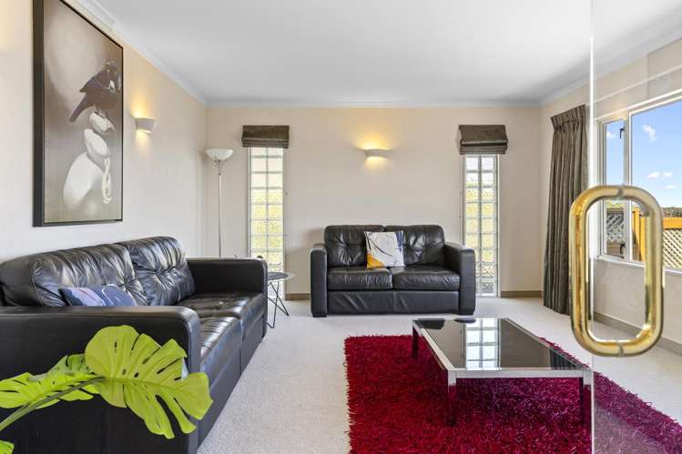 2/36 Shepherd Road Waipahihi_10