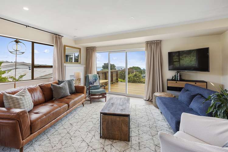 13 De Castro Place Titahi Bay_10