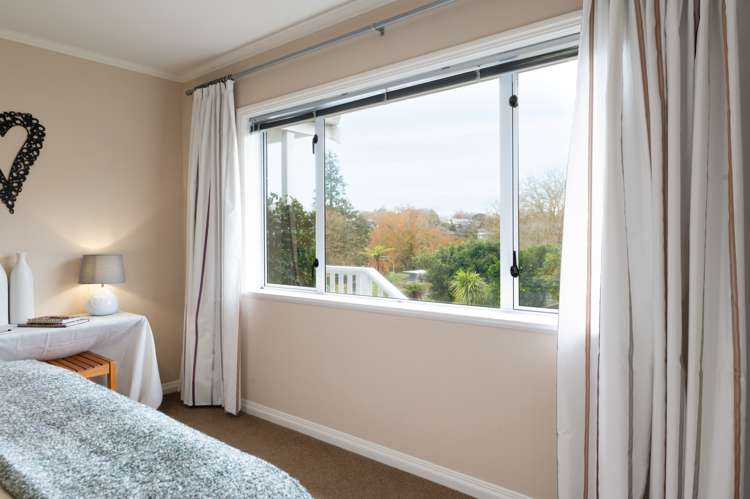 2 Dunsford Mews Hamilton Central_12