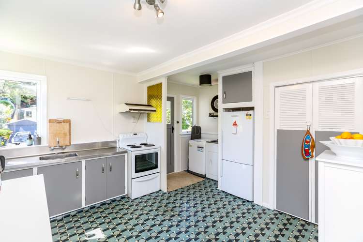 16 Awanui Street Merrilands_7
