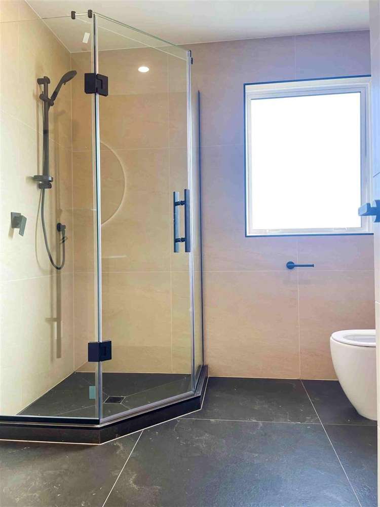 2 Longview Oak Lane Papakura_18
