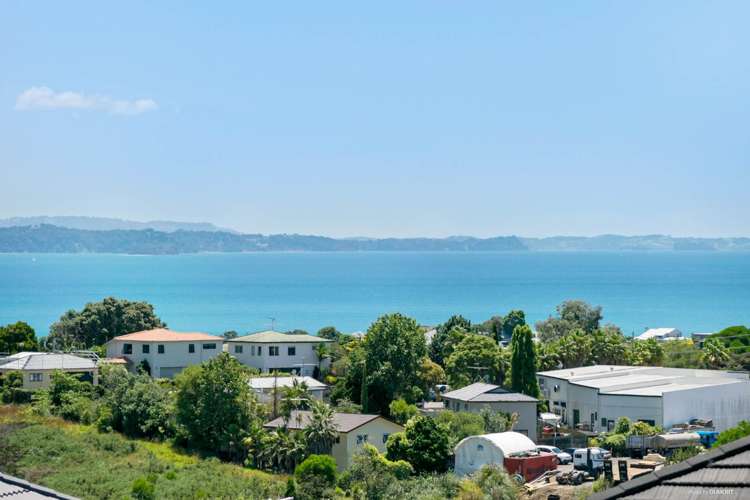 3 Ruth Craig Place Stanmore Bay_1